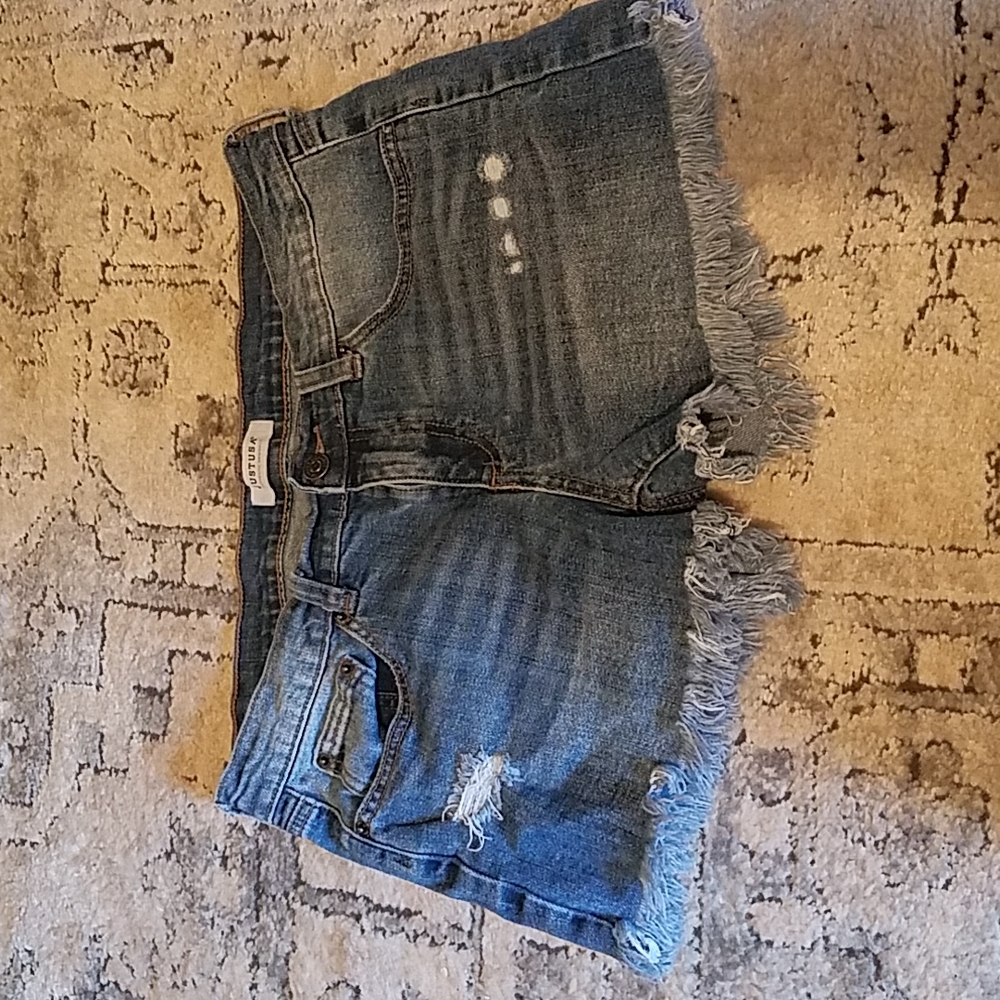 Justusa Shorts